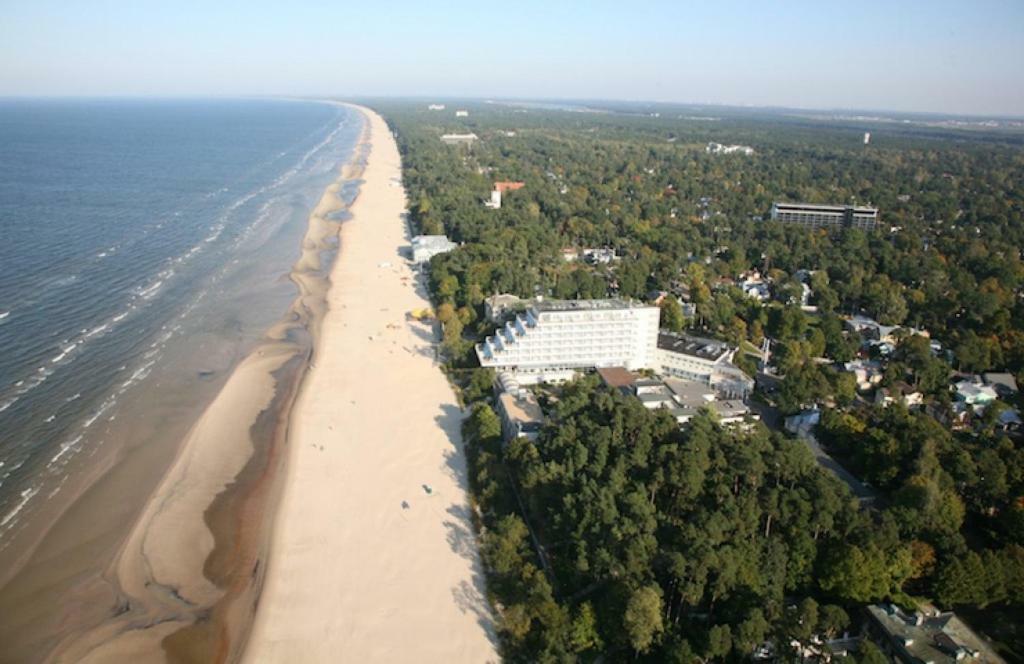 Apartment In Private House Near The Beach And River Jurmala Exterior photo